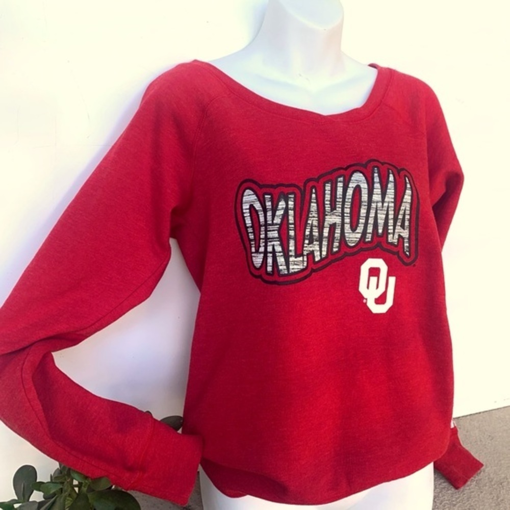 Oklahoma, OU,‎ women’s sweatshirt, v-neck, large made by Russell.